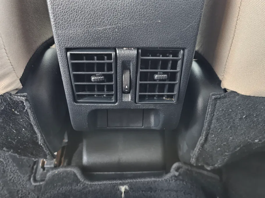 2023 Toyota Yaris  Y 