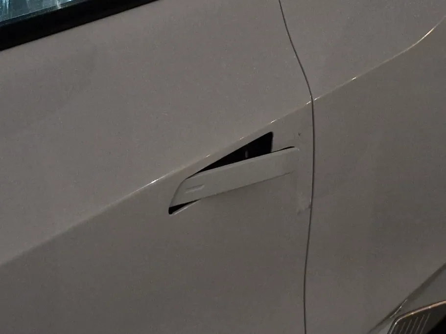 دونج فينج ميج اي 2 لاكجري 2025 