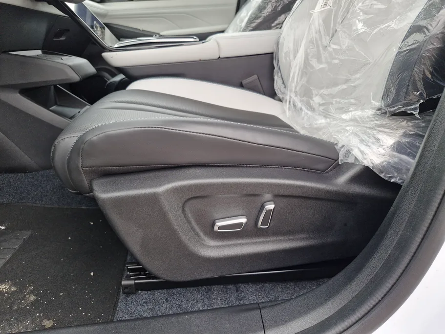 دونج فينج ميج اي 2 لاكجري 2025 