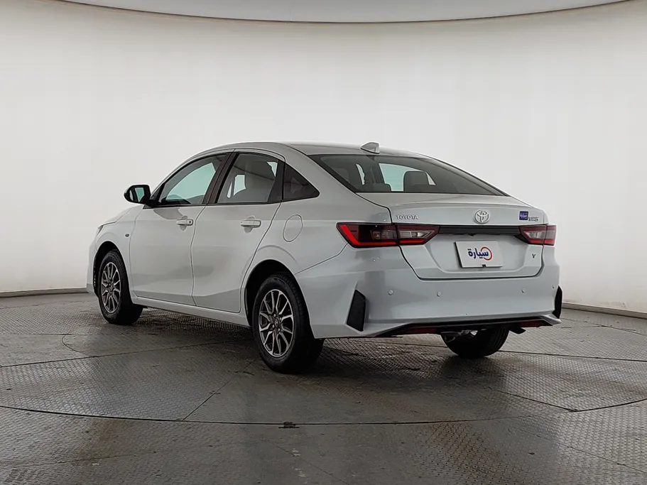 2023 Toyota Yaris  Y 