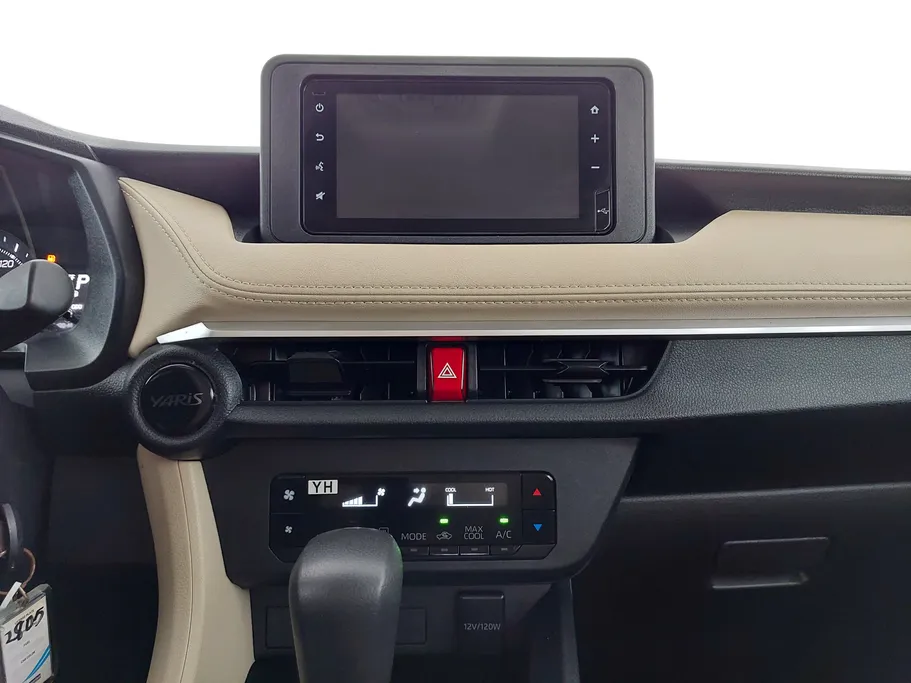 2023 Toyota Yaris  Y 