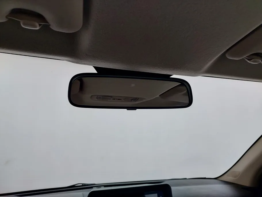 2023 Toyota Yaris  Y 