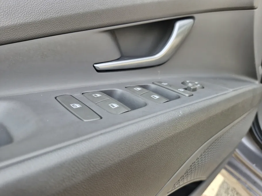 2024 Hyundai Elantra Fleet 