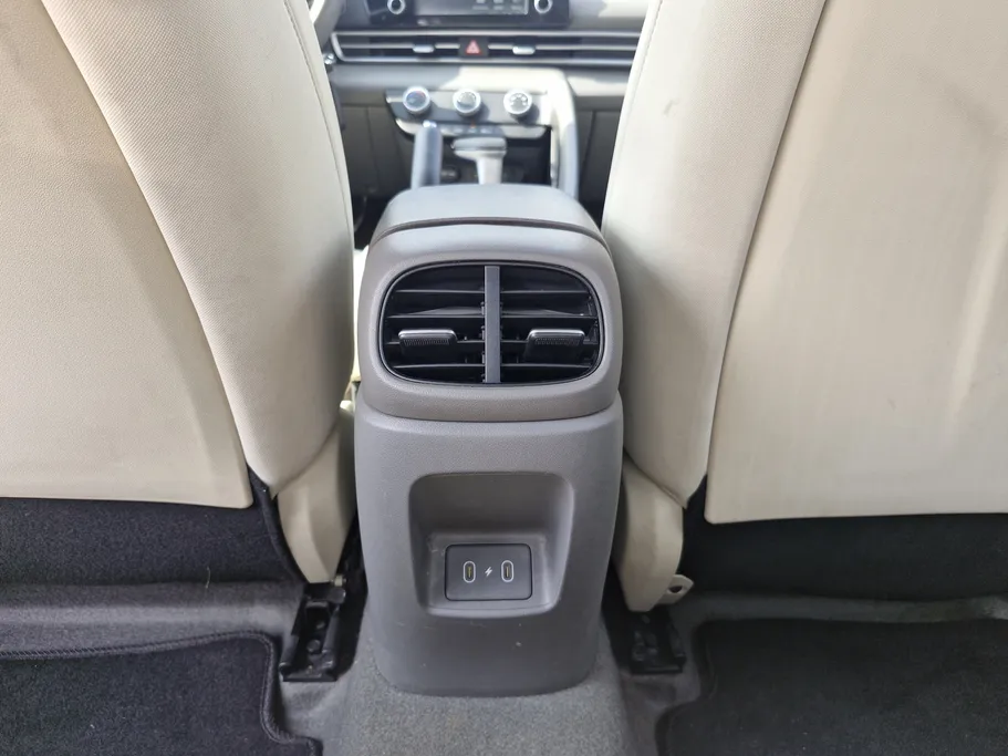 2024 Hyundai Elantra Fleet 