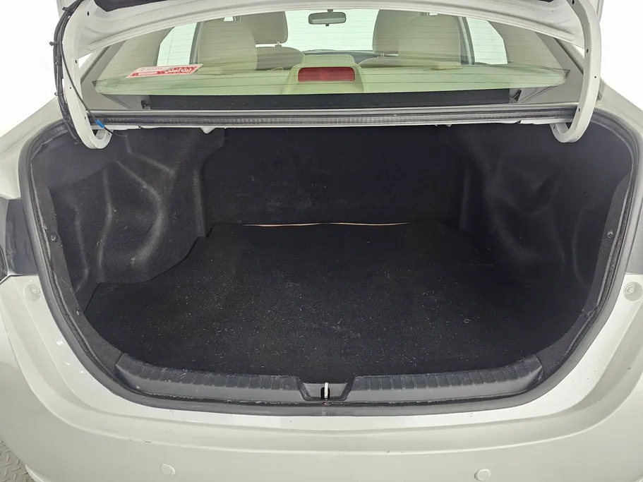 2022 Toyota Yaris  Y 