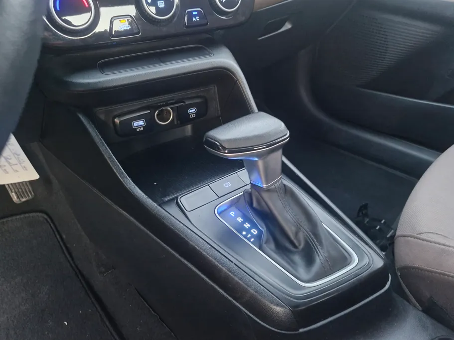 2024 Hyundai Accent Fleet 