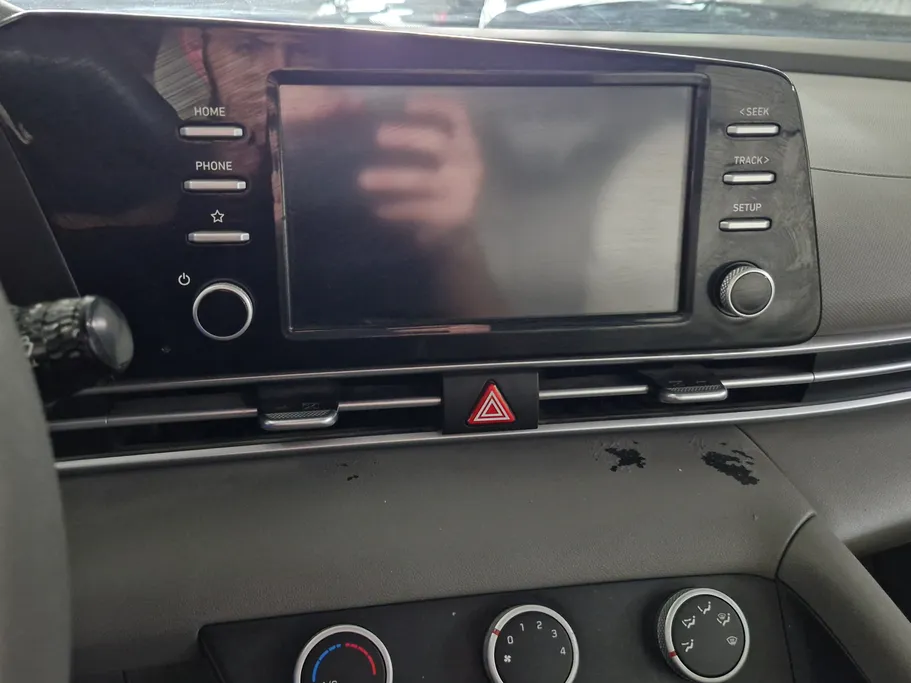 2024 Hyundai Elantra Smart 