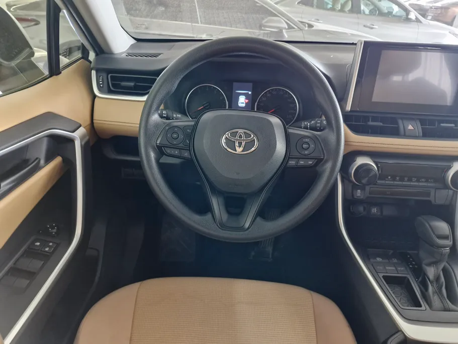 تويوتا راف فور LE 2023 