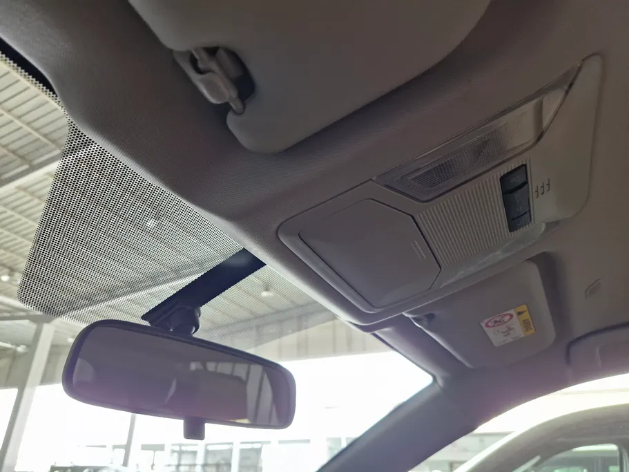 تويوتا راف فور LE 2023 