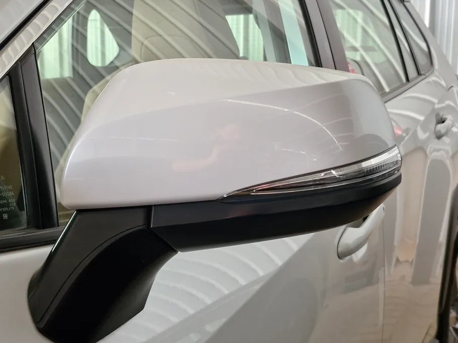 تويوتا راف فور LE 2023 