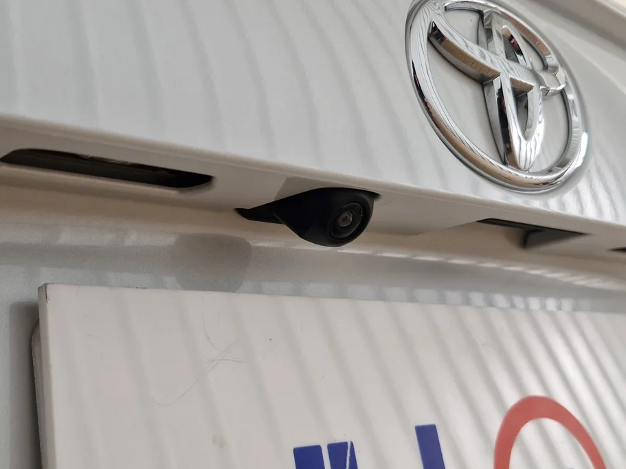 تويوتا راف فور LE 2023 