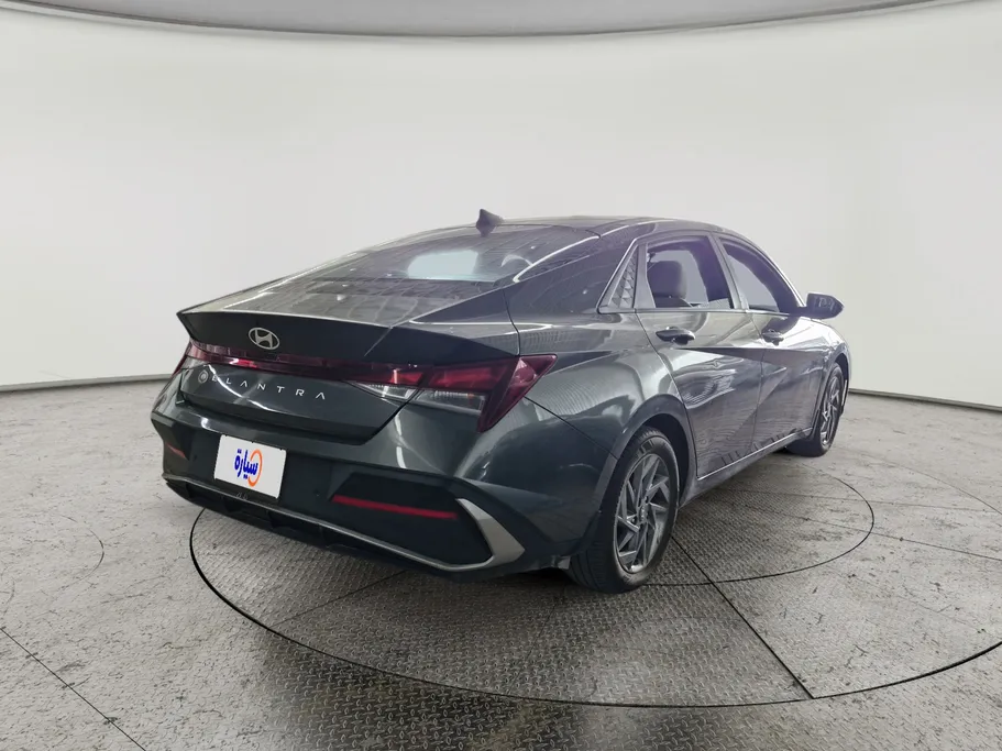 2024 Hyundai Elantra Smart 