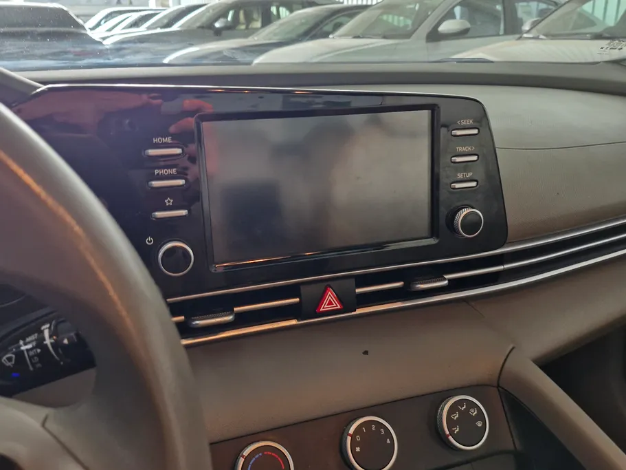 2024 Hyundai Elantra Smart 