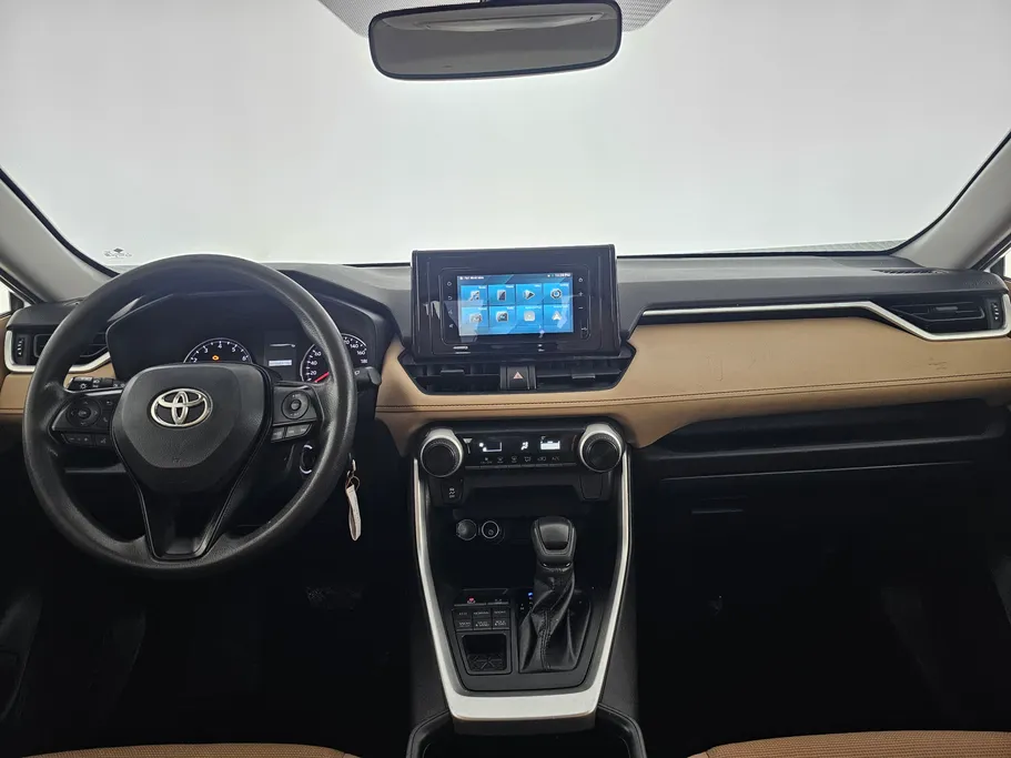 تويوتا راف فور LE 2022 