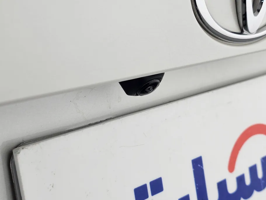 تويوتا راف فور LE 2022 