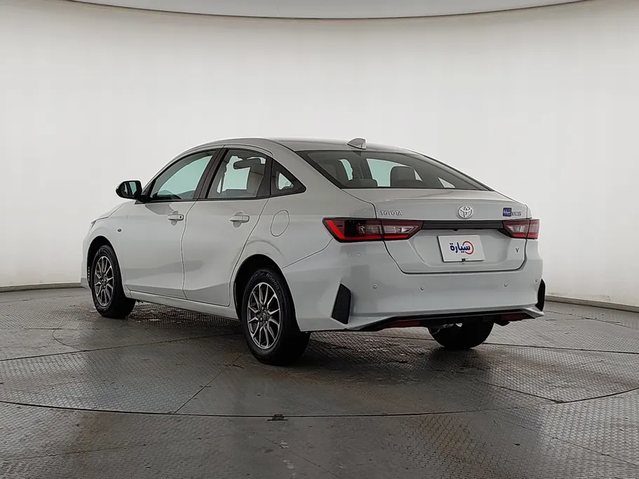 2023 Toyota Yaris  Y 