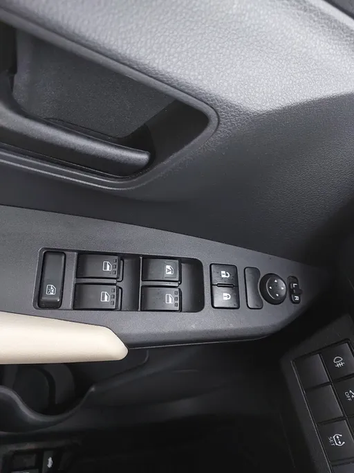 2023 Toyota Yaris  Y 