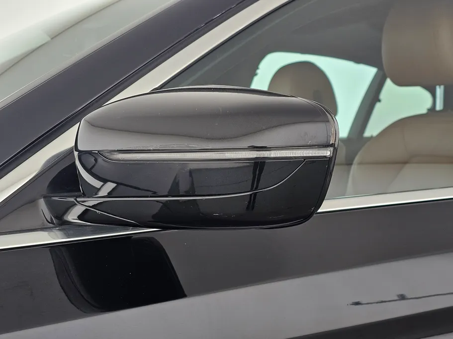 2023 BMW 5 Series 520i 