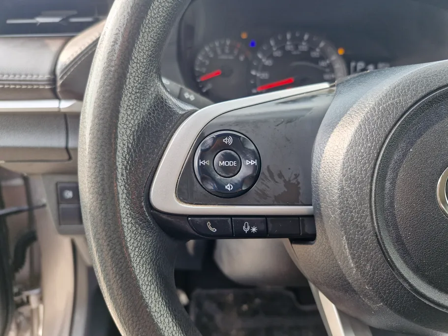 تويوتا يارس Y 2023 