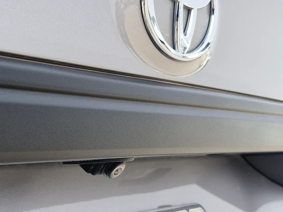 تويوتا يارس Y 2023 