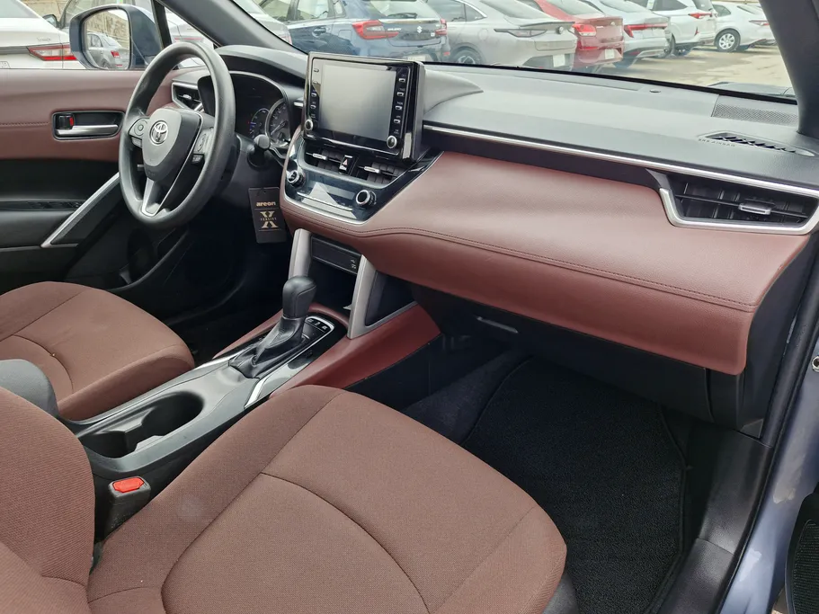 2024 Toyota Corolla Cross LE HEV 