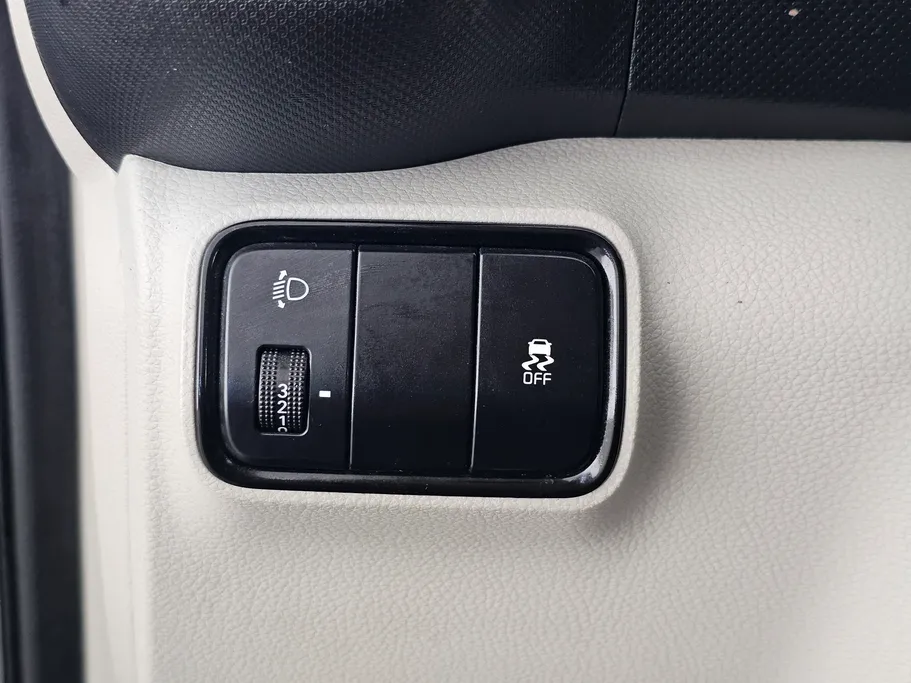 كيا سونيت LX 2022 