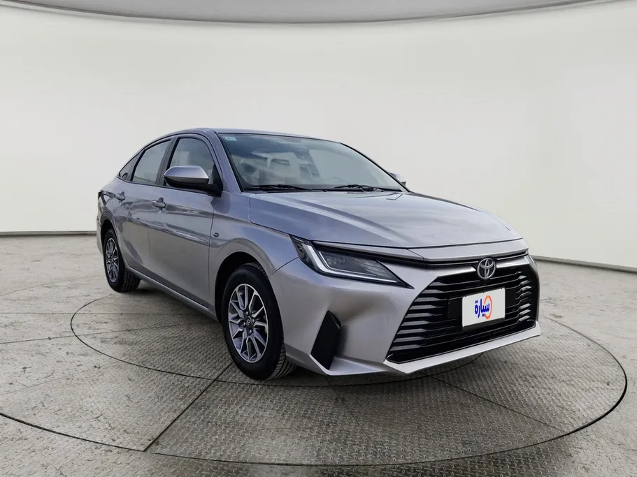 2023 Toyota Yaris  Y 