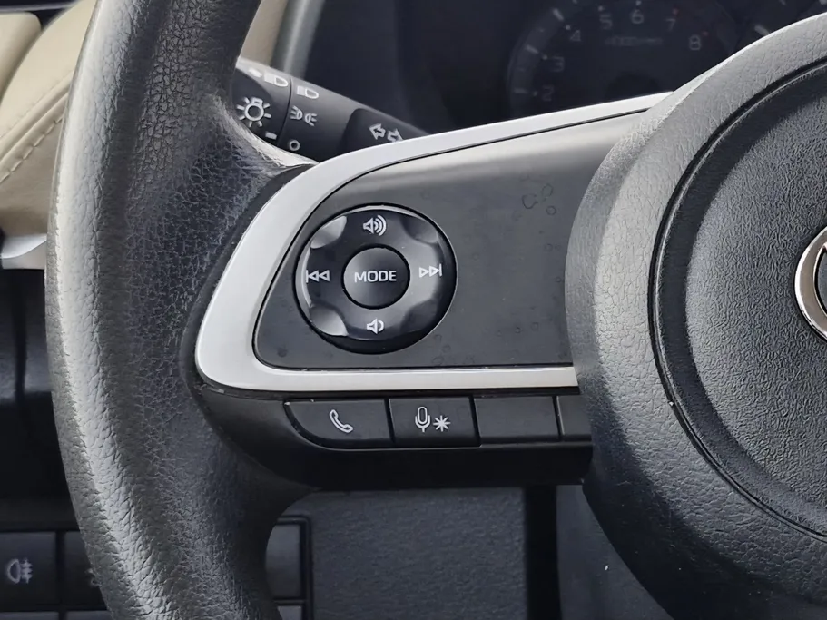 تويوتا يارس Y 2023 