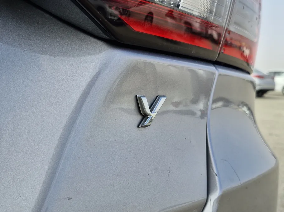 تويوتا يارس Y 2023 