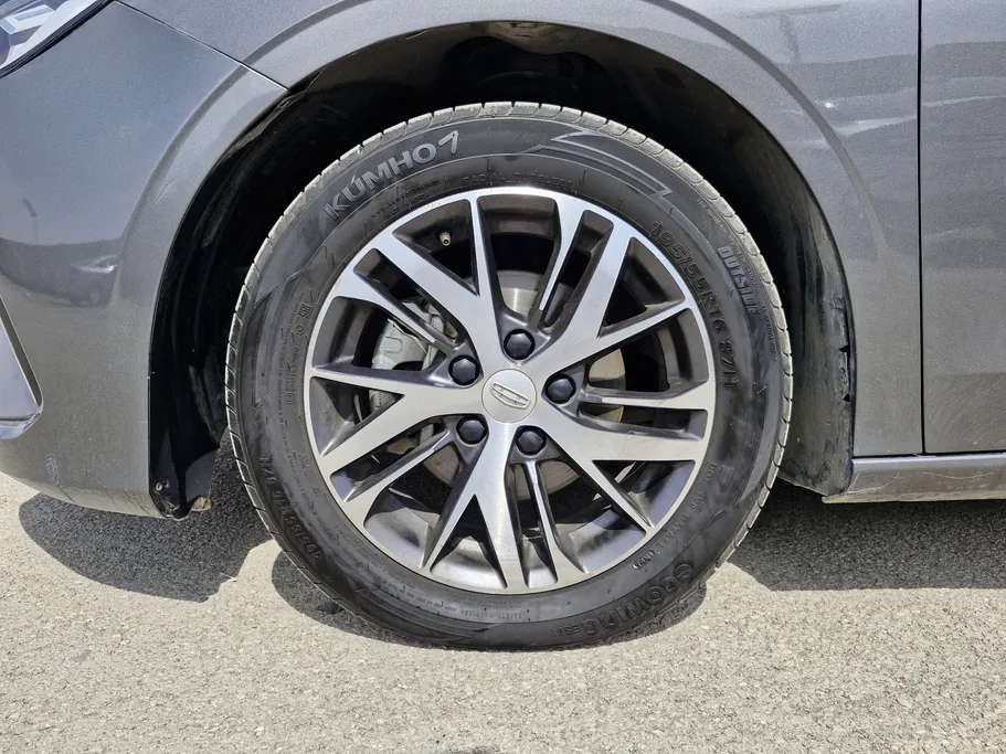 جيلي امجراند GS 2024 