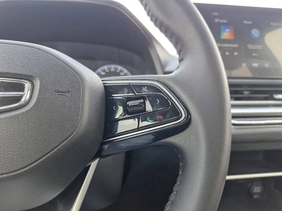 جيلي امجراند GS 2024 