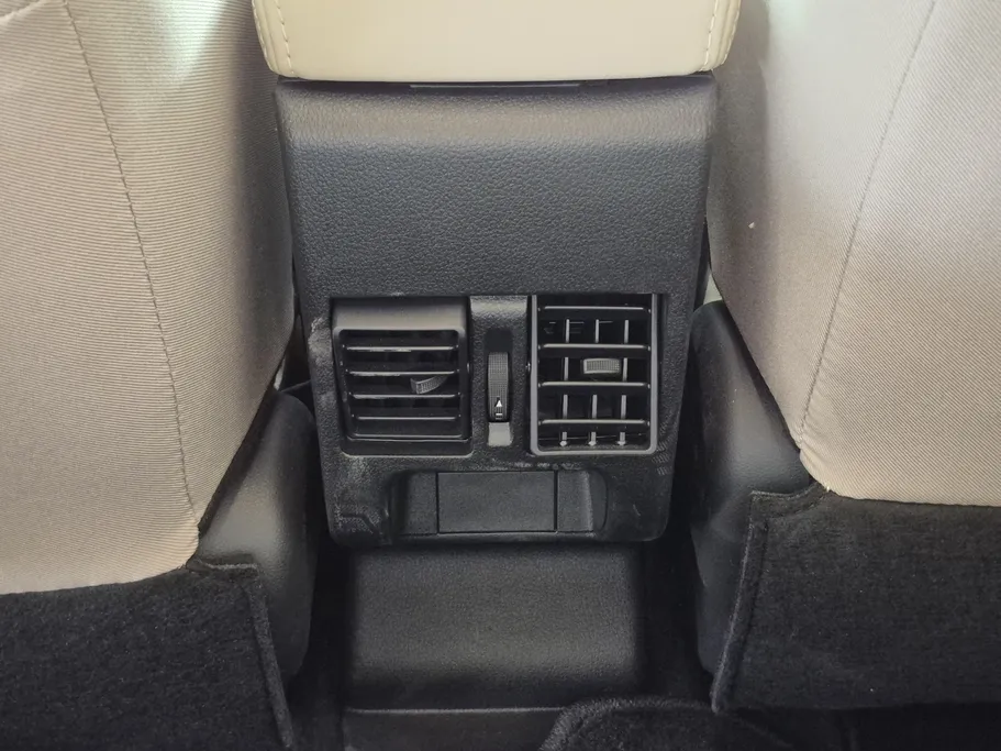 تويوتا يارس Y Plus 2026 