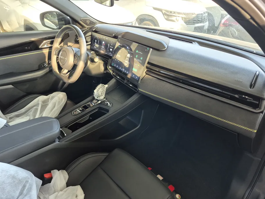 لينك اند كو 03 Hyper Plus 2024 