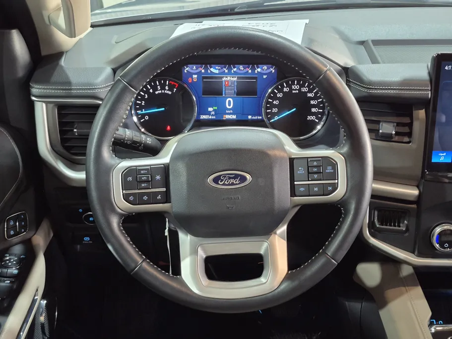 2024 Ford Expedition XLT 