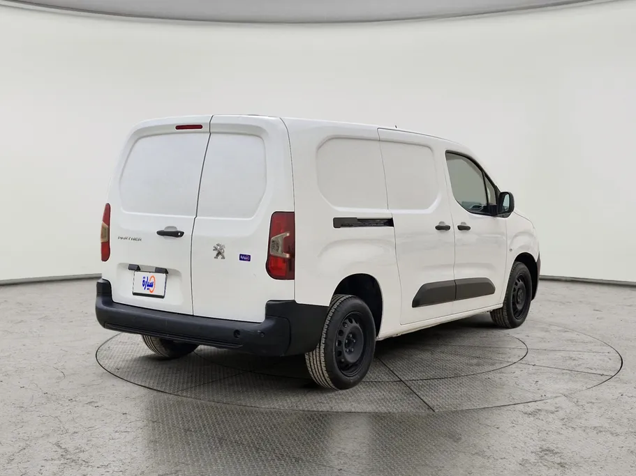 بيجو بارتنر Long van 2022 
