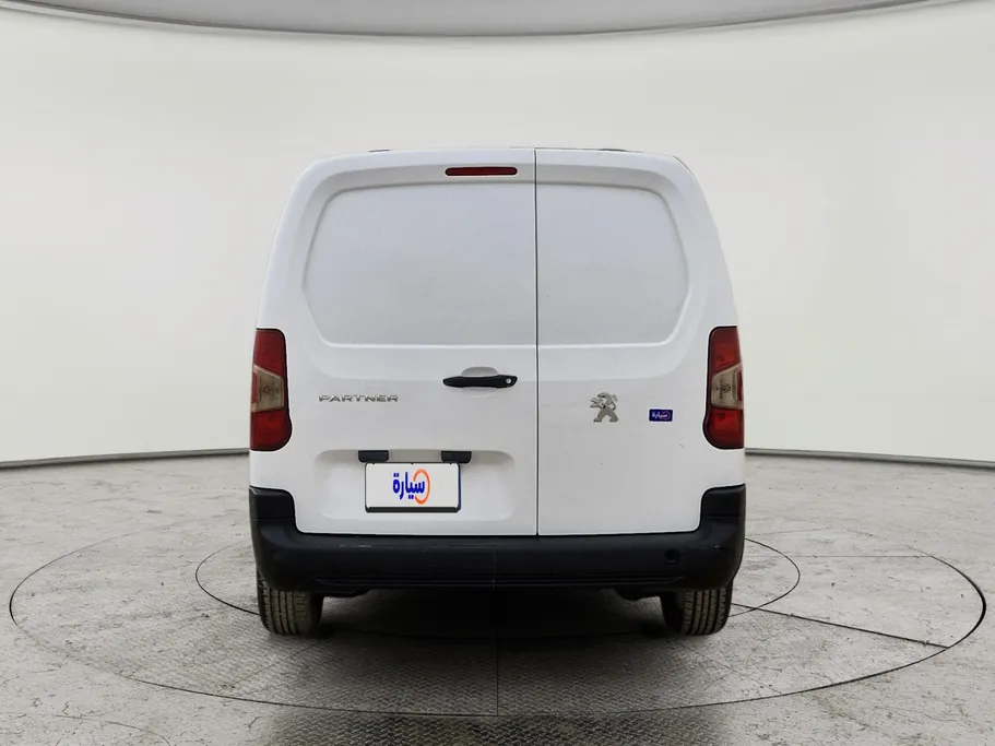 بيجو بارتنر Long van 2022 