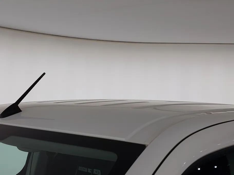 2022 Peugeot Partner Short van 