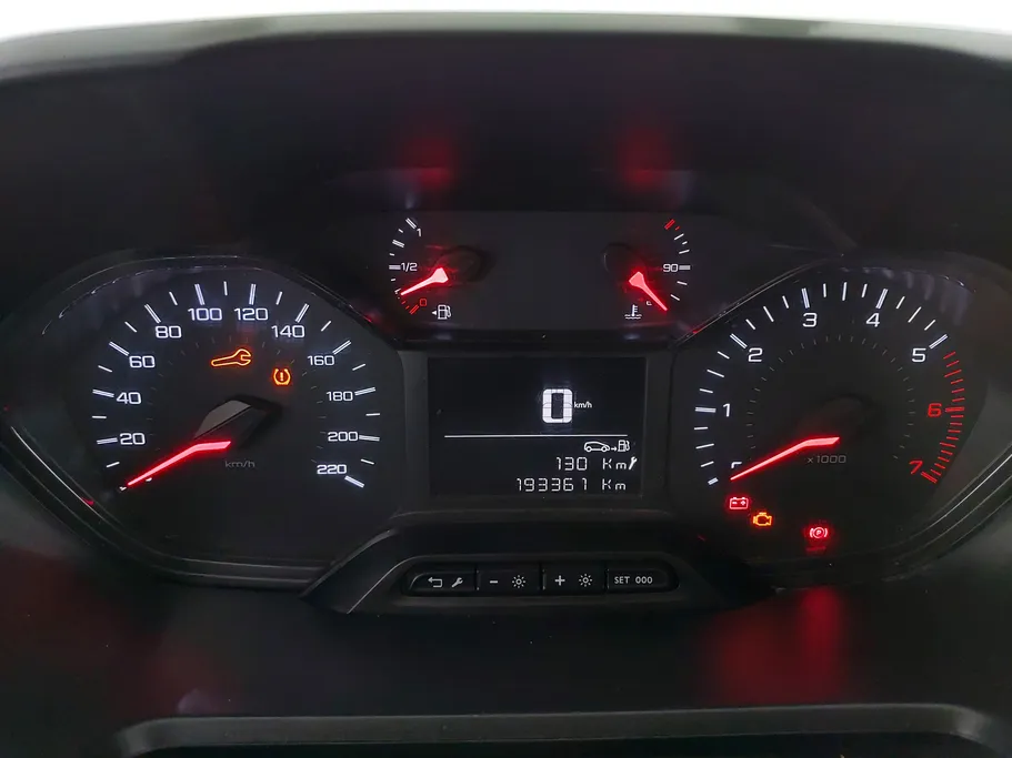 2022 Peugeot Partner Short van 