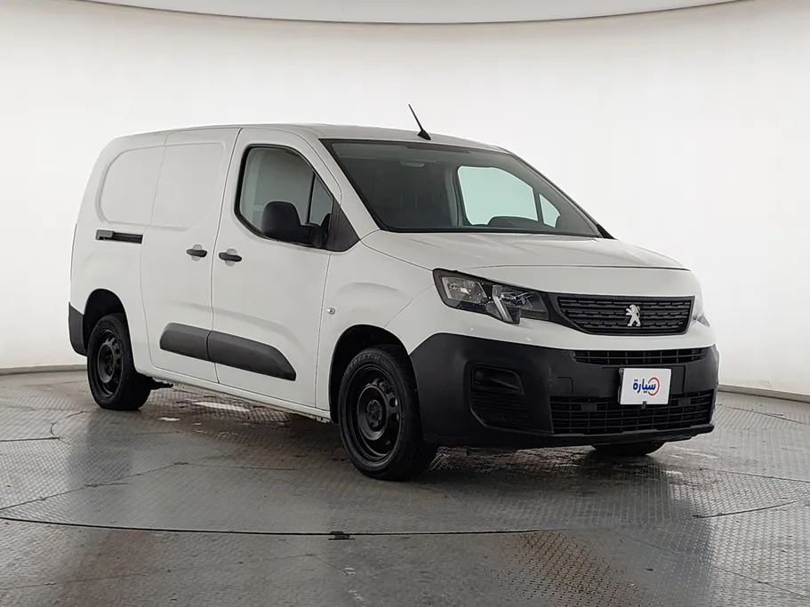 2022 Peugeot Partner Short van 
