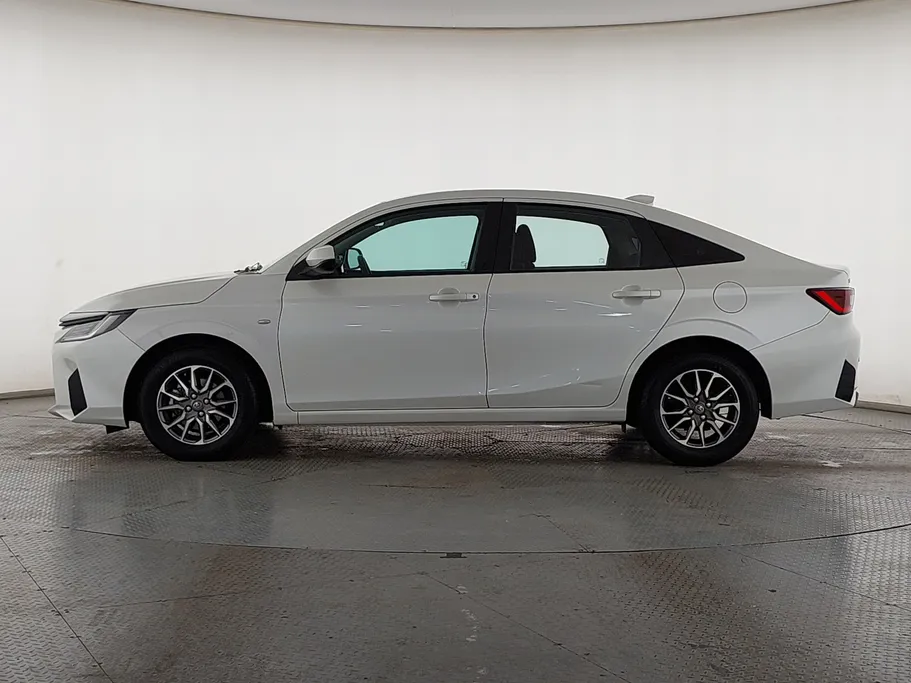 تويوتا يارس Y 2023 