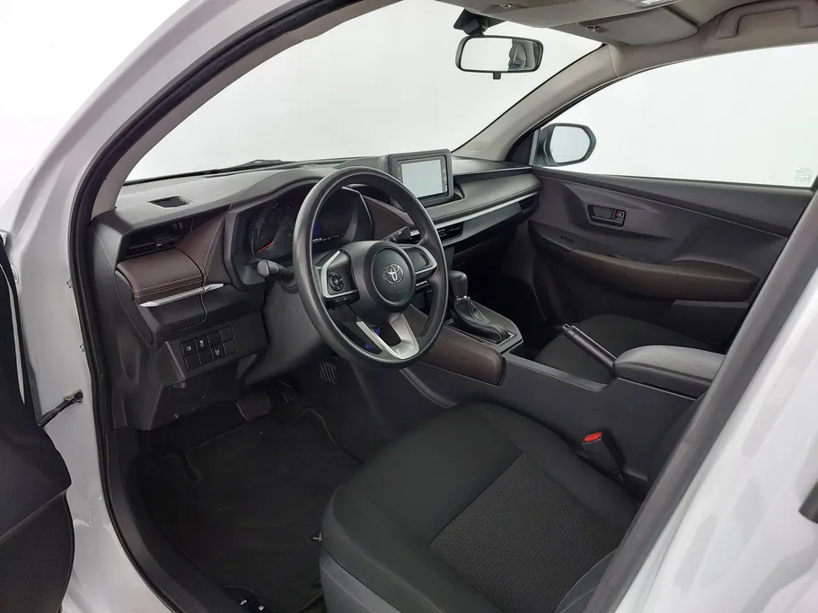 تويوتا يارس Y 2023 