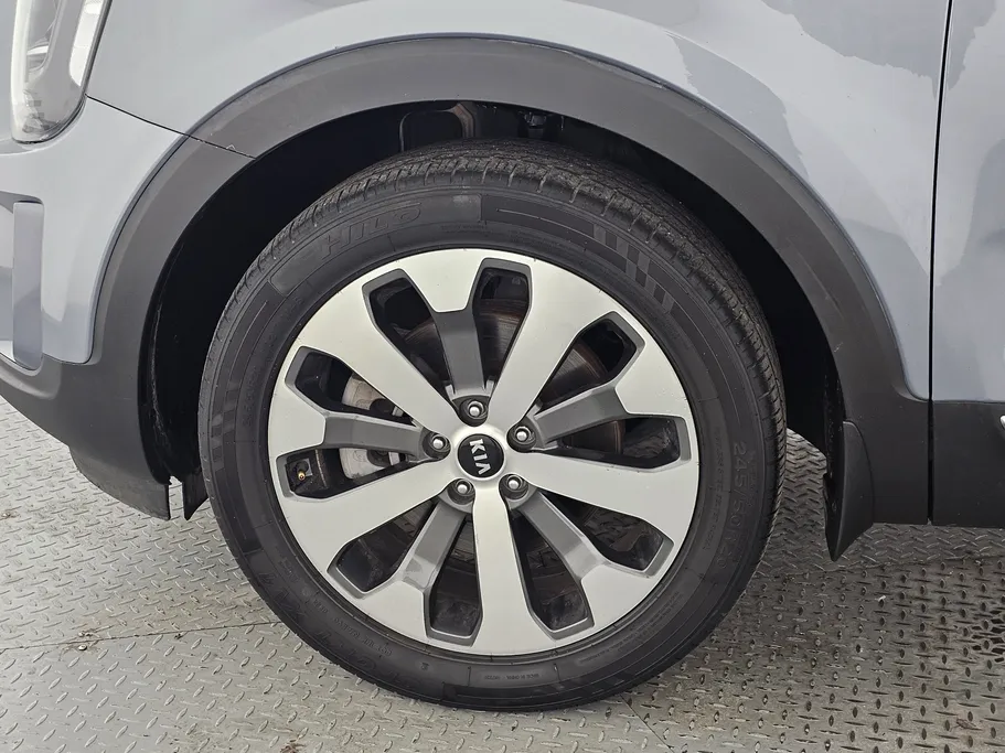 2022 Kia Telluride LX 