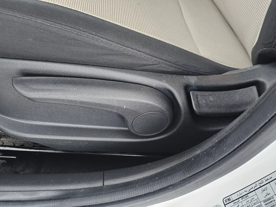 هيونداي اكسنت سمارت 2023 