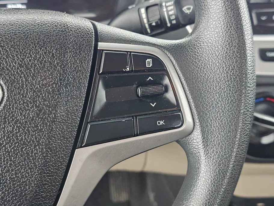 هيونداي اكسنت سمارت 2023 