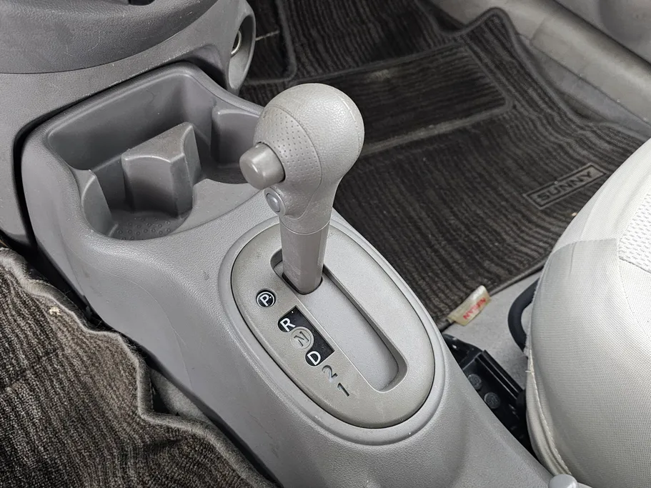 2022 Nissan Sunny Classic 