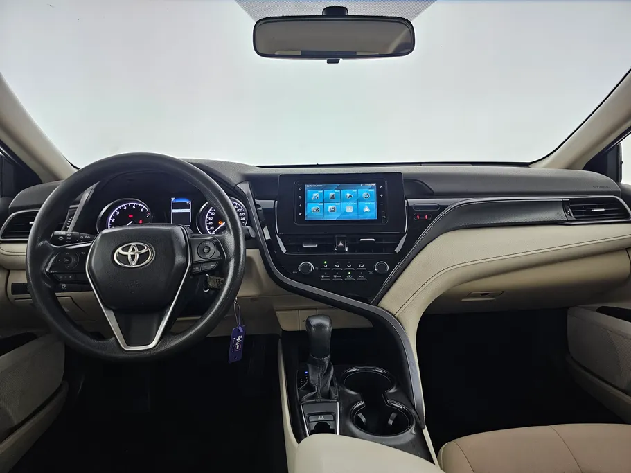 تويوتا كامري LE 2023 