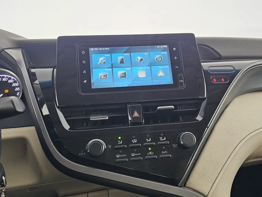 تويوتا كامري LE 2023 