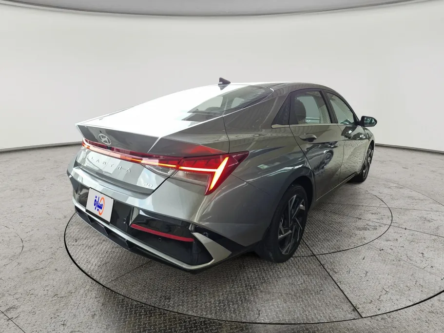 2024 Hyundai Elantra Comfort 