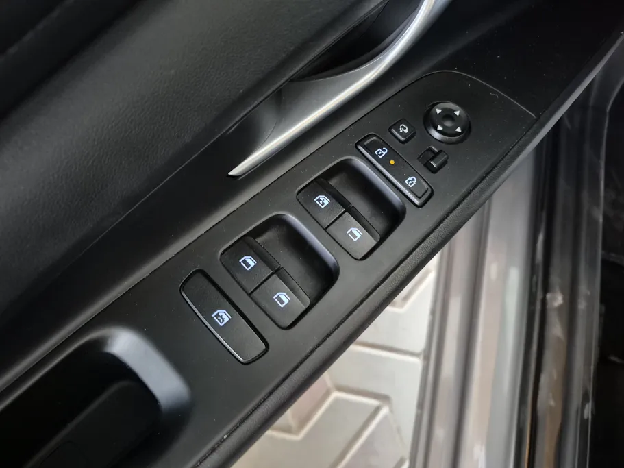 2024 Hyundai Elantra Comfort 