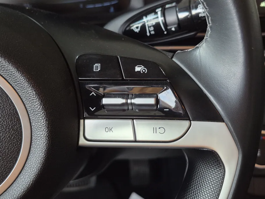 2024 Hyundai Elantra Comfort 